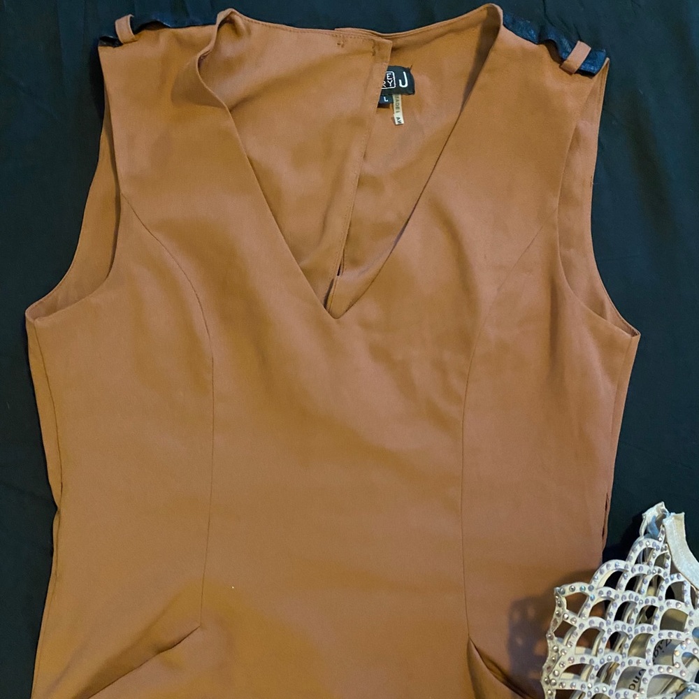 Cape Dress - Picture 2 of 4